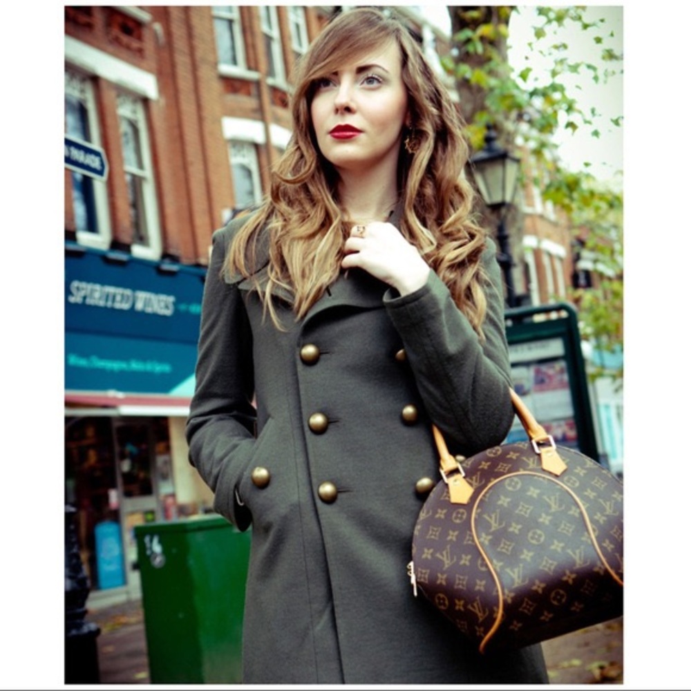 🎉HP🎉 Authentic LV Louis Vuitton Ellipse PM Bag